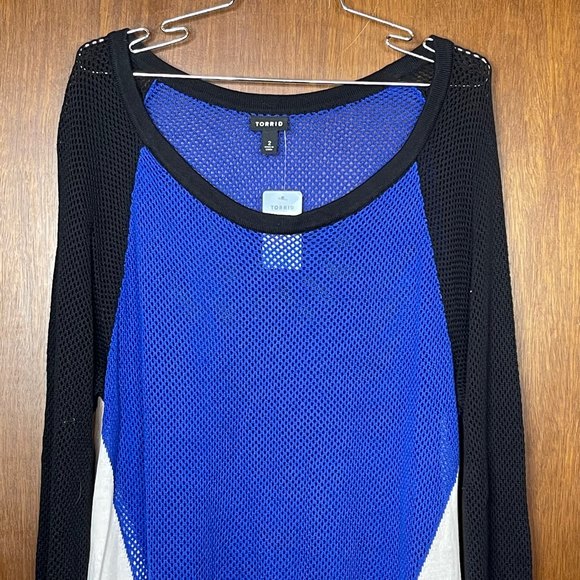 NWT Torrid Woman’s Plus Size Mesh Colorblock Sweater Size 2XL - Picture 3 of 7